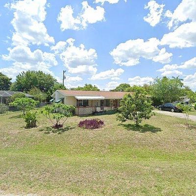 113 5 Th Ave, Lehigh Acres, FL 33936