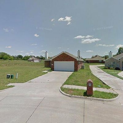 113 Mitchell St, Terrell, TX 75160