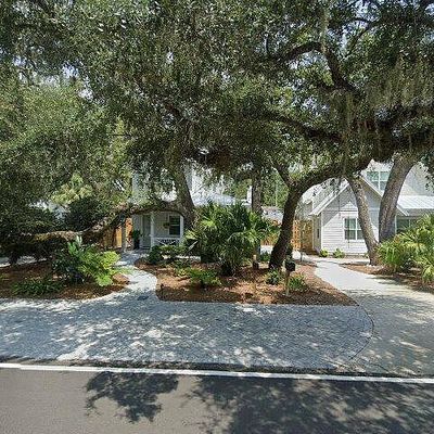 11902 Old Demere Rd, Saint Simons Island, GA 31522