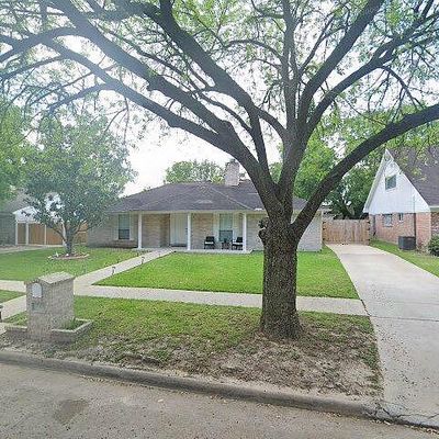 11906 Manorgate Dr, Houston, TX 77031