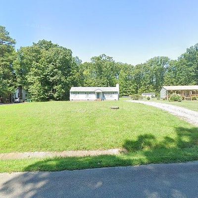 1196 Red Coach Ln, Sandston, VA 23150