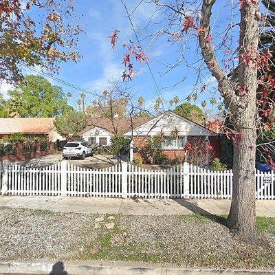 14933 Gilmore St, Van Nuys, CA 91411