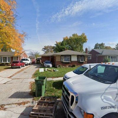 15111 Poplar St, Southgate, MI 48195