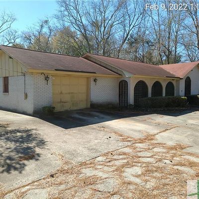 1519 Mills B Lane Blvd, Savannah, GA 31405