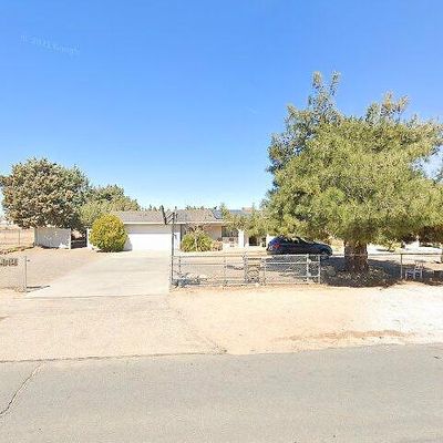 15404 Mission St, Hesperia, CA 92345