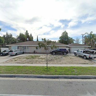 1572 W Orangewood Ave, Anaheim, CA 92802