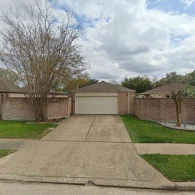 15911 Alta Mar Dr, Houston, TX 77083