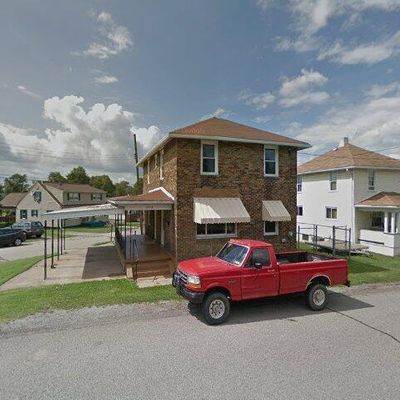 1353 Charlotte Ave, Rochester, PA 15074