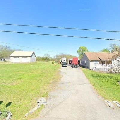 13702 Versailles Rd, Rockvale, TN 37153