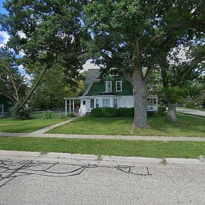 14 E 2 Nd Ave, Elkhorn, WI 53121