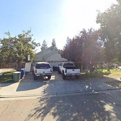 1417 Orange St, Lemoore, CA 93245