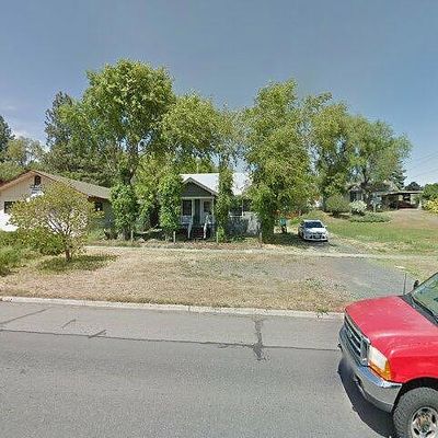 1827 Oregon Ave, Klamath Falls, OR 97601