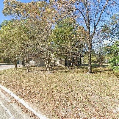 186 Thunderbird Dr, Conroe, TX 77304