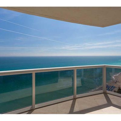 18911 Collins Ave, Sunny Isles Beach, FL 33160