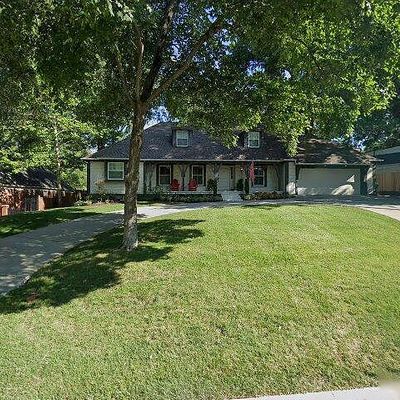 1910 W 63 Rd St, Mission Hills, KS 66208