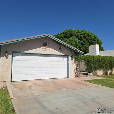 1918 S Athens Ave, Yuma, AZ 85364