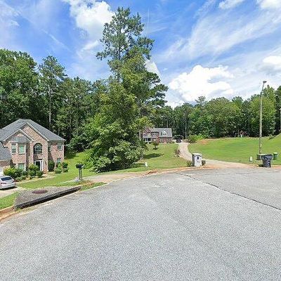 192 Woodland Hills Dr, Fairburn, GA 30213