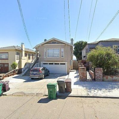 2001 E 27 Th St, Oakland, CA 94606