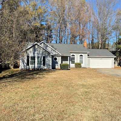 2002 David Earl Dr, Charlotte, NC 28213