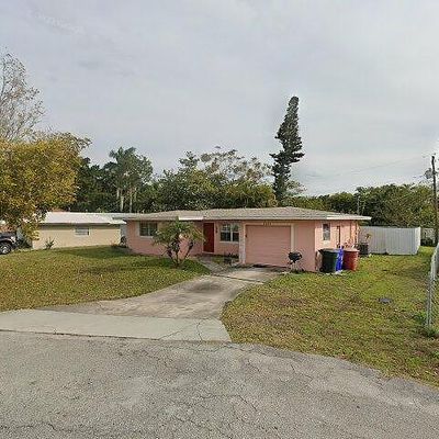 1652 Bates Cir, Fort Myers, FL 33901