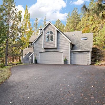 1690 Nw City View Dr, Bend, OR 97703