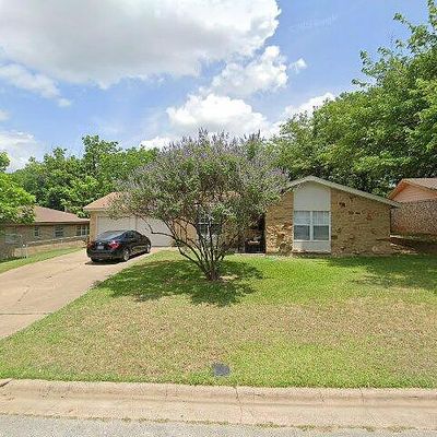 1702 Toplea Dr, Euless, TX 76040