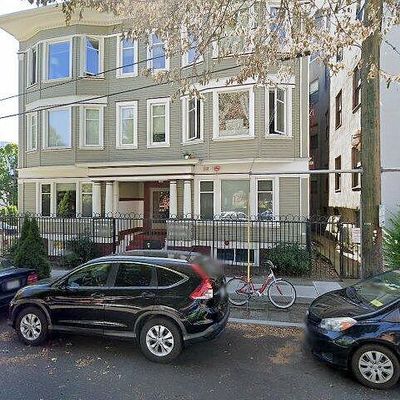 1714 Nw Couch St #19, Portland, OR 97209