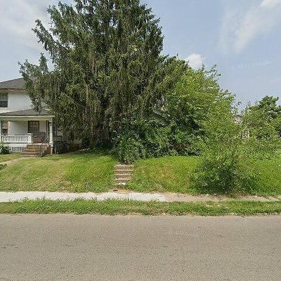 1717 W Riverview Ave, Dayton, OH 45402