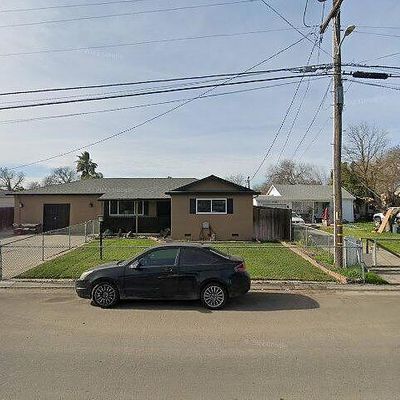 1757 S Adelbert Ave, Stockton, CA 95215
