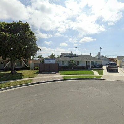 17792 Lewis Ln, Huntington Beach, CA 92647