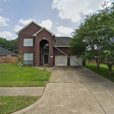 2207 Manchester Ln, Pearland, TX 77581