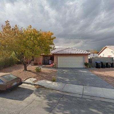 2215 Triumph Hills Dr, North Las Vegas, NV 89032