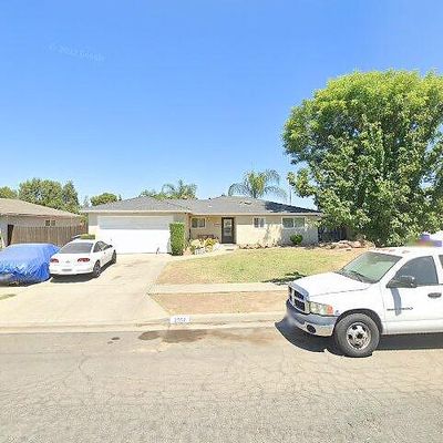 2258 W Acacia Ave, Fresno, CA 93705