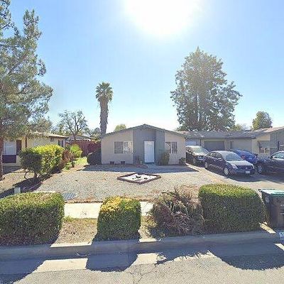 2271 W Oakland Ave, Hemet, CA 92545