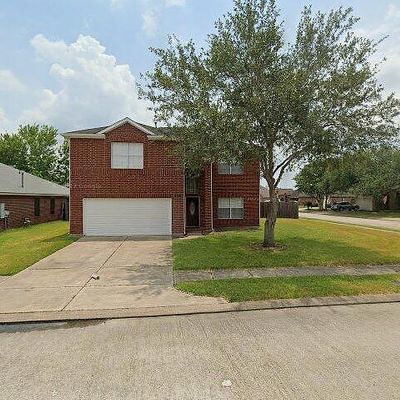2305 Glade St, Pearland, TX 77584