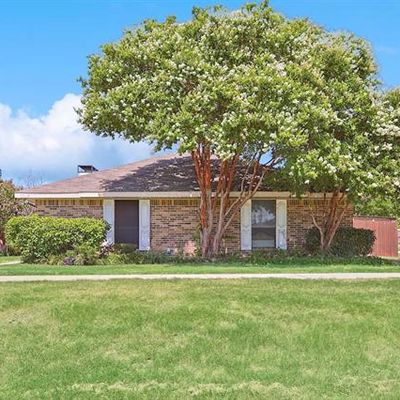 2320 Carol Good Ln, Carrollton, TX 75006