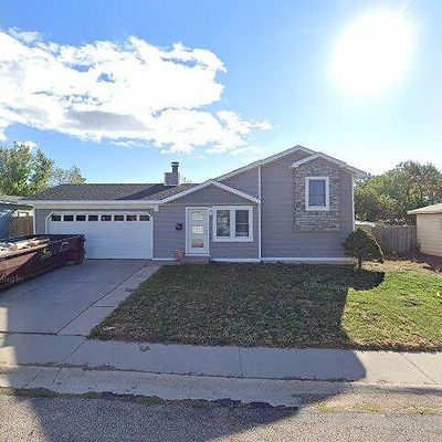 2401 Helen Ave, Cheyenne, WY 82007