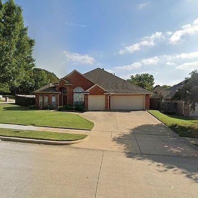 2401 Houston Oaks Ct, Grapevine, TX 76051