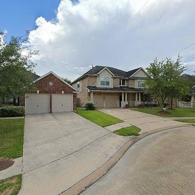 2419 Canyon Springs Dr, Pearland, TX 77584