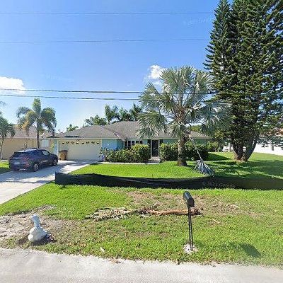 2423 Everest Pkwy, Cape Coral, FL 33904