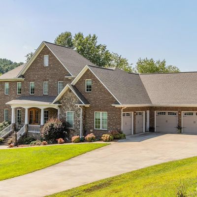 245 Hawks Nest Trl, Purlear, NC 28665