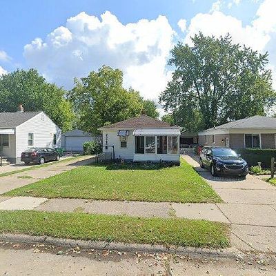 24542 Valley Ave, Eastpointe, MI 48021