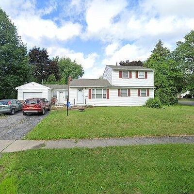 25 Carry Ln, Rochester, NY 14609