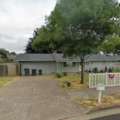 25003 Woodland Ave, Veneta, OR 97487