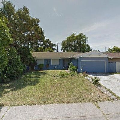 2064 67 Th Ave, Sacramento, CA 95822