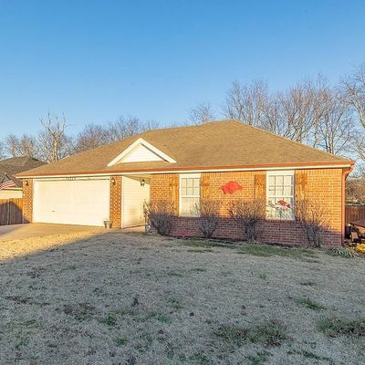 20688 Highland Dr, Springdale, AR 72764