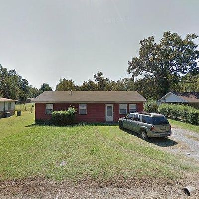 207 Thomas Dr, Lonoke, AR 72086