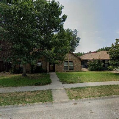 208 Willow Stone St, Denton, TX 76207