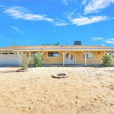 20833 Yucca Loma Rd, Apple Valley, CA 92307