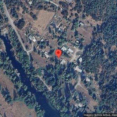 210 Winter Green Dr, Riddle, OR 97469